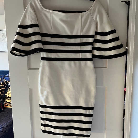 BANDAGE DRESS - Picture 3 of 4